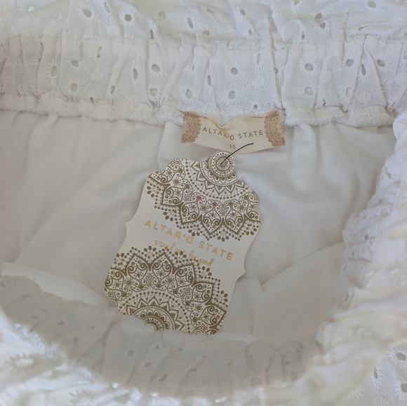 Altar'd State | Alienor White Tiered Mini Skirt - Picture 2 of 5